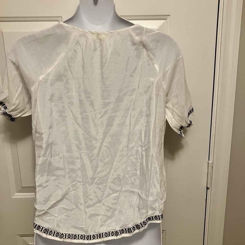 Two by Vince Camuto Sz Large Boho Shirt Top Gauze Lace Black White Embroidered‎ - Picture 4 of 6